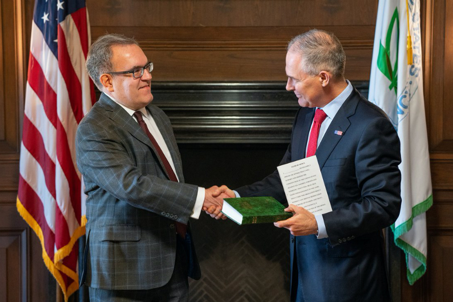 Andrew Wheeler, who becomes acting EPA administrator, is sworn in as deputy administrator by then-EPA head Scott Pruitt. Credit: EPA