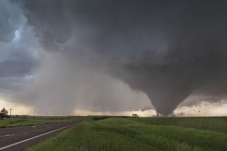 A tornado on the ground in Kansas. Credit: Jason Weingart/Barcroft Images/Barcroft Media via Getty Images