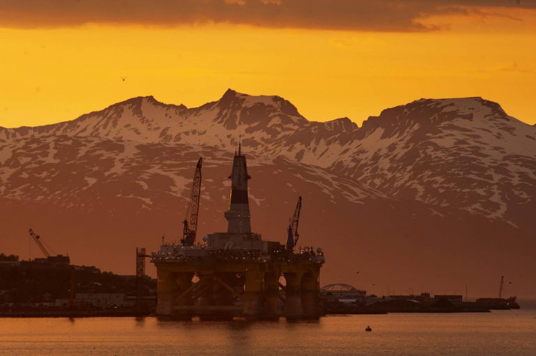 OIl rig in sunset. Credit: Michael Kodas/InsideClimate News