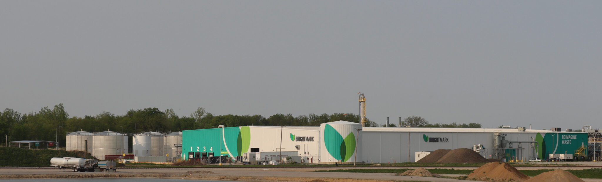 Inside Indiana's 'Advanced' Plastics Recycling Plant Dangerous Vapors, Oil Spills and Life