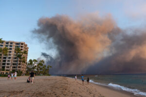 Wildfires burn over the town of Lahaina as seen in the neighboring Kaanapali Alii resort on Aug. 8, 2023 in Maui, Hawaii. Credit: Gonzalo Marroquin/Getty Images