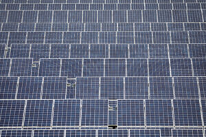 Painesville, Ohio will get a utility-scale solar farm—like this one in Florida—on the site of a former chemical manufacturing plant. Credit: Marco Bello/AFP via Getty Images