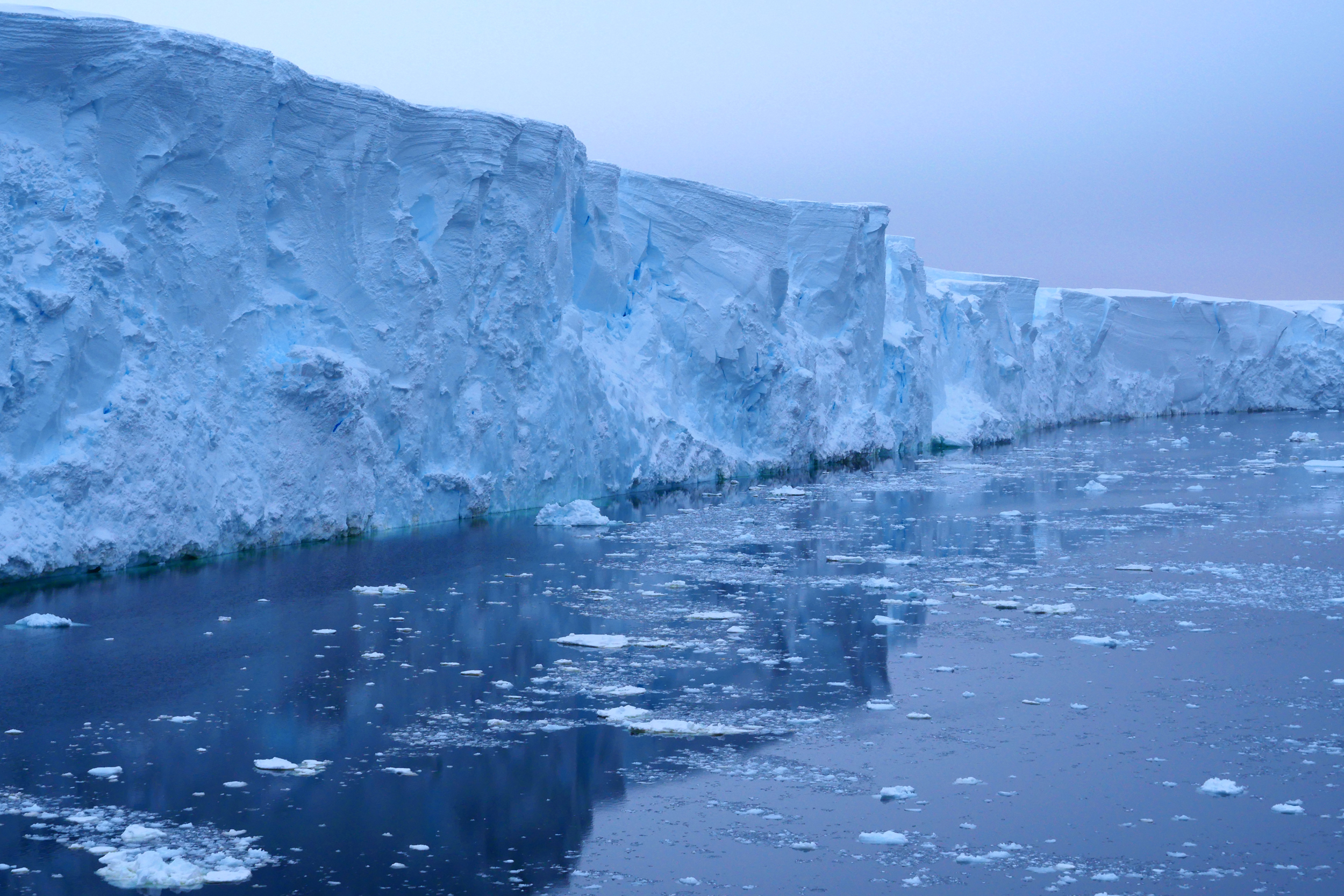 The Thwaites Glacier and much of the West Antarctic Ice Sheet could be lost by the 23rd century. Credit: Rob Larter/BAS