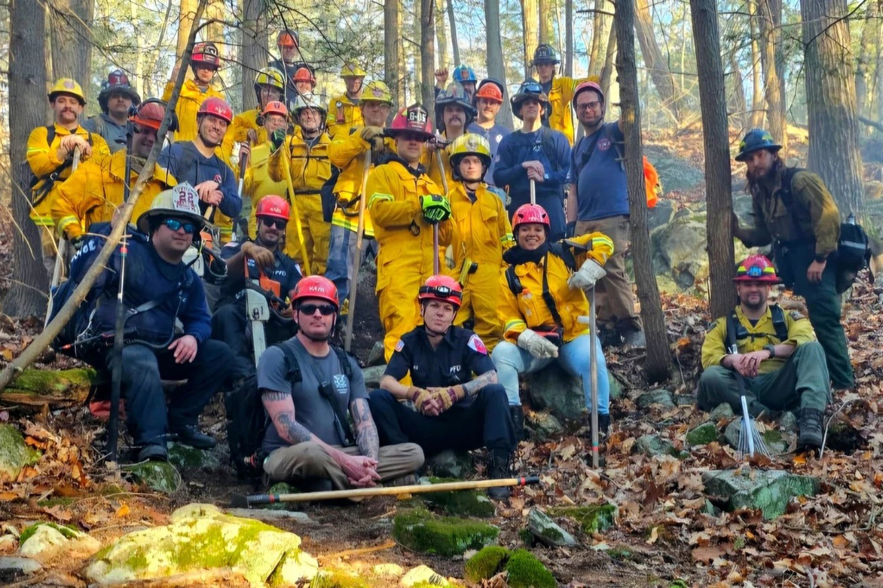 Volunteer firefighters from the Patterson Volunteer Fire Department and other departments deployed to fight the Jennings Creek wildfire. Credit: John Barretto and Angela Maass