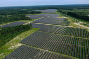 An aerial view of the Fort Powhatan solar farm in Disputanta, Va. Credit: Drew Angerer/Getty Images