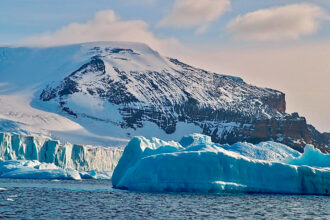 New research shows how freshwater from melting ice along the edge of Antarctica is changing the density of ocean layers, which could weaken the world's strongest ocean current by 20 percent in the next 25 years. Credit: Bob Berwyn/Inside Climate News