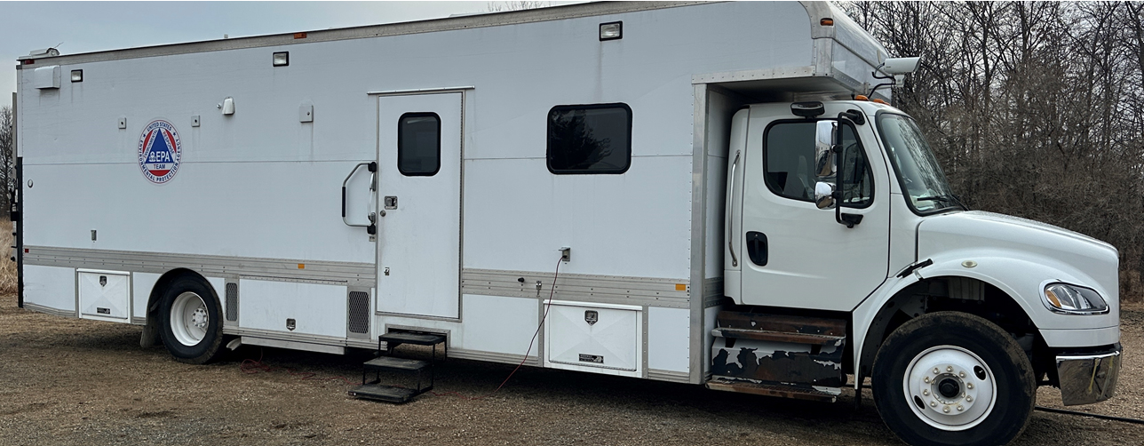 After residents expressed concern about odors from the cleanup of the Gowanus Canal, the EPA expanded its air monitoring program in the neighborhood to include a Trace Atmospheric Gas Analyzer Bus. Credit: Courtesy of EPA