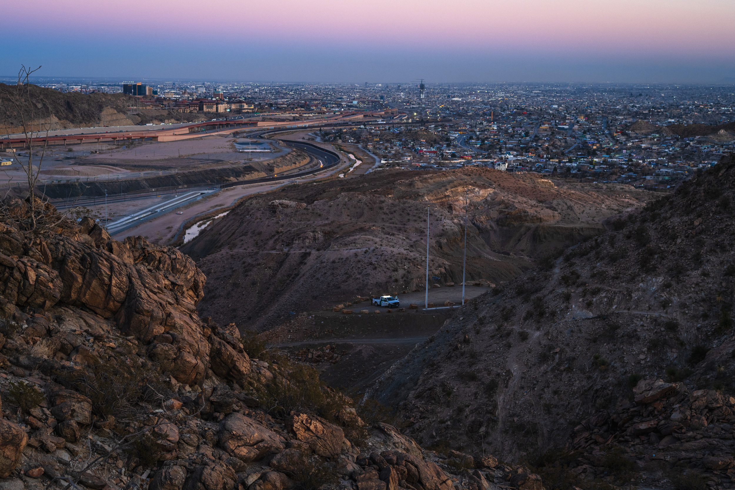 El Paso, Texas (left) and Juárez, Mexico (right) are seen from Mount Cristo Rey in Sunland Park, N.M. Credit: Justin Hamel