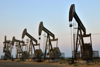 An oil and gas operation on leased public land in Kerns County, California. Credit: John Ciccarelli/BLM