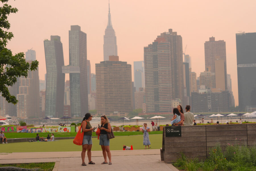 A thick haze blankets New York City as smoke from Canadian wildfires impacts air quality on August 5. Credit: Selcuk Acar/Anadolu via Getty Images