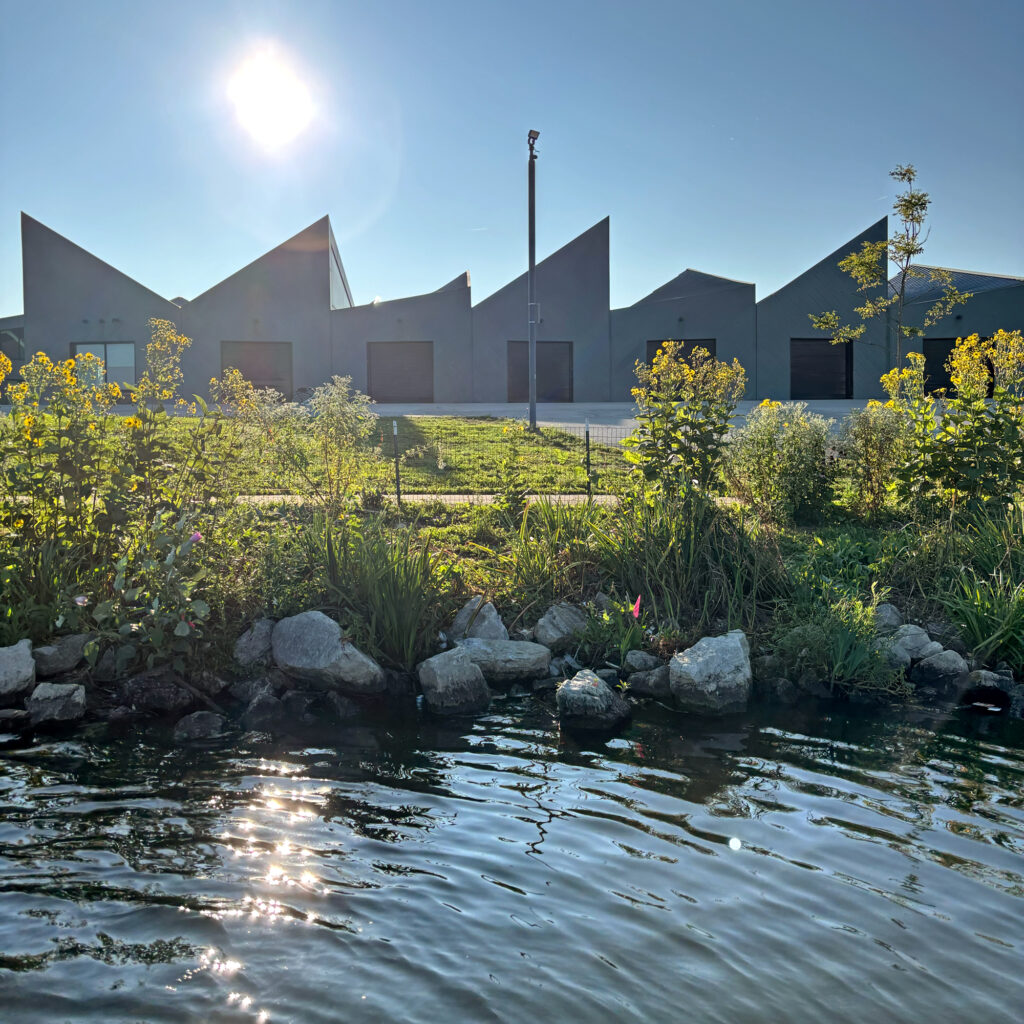 Chicago’s Park 571, which includes an iconic boathouse, sits on what used to be part of a Peoples Gas site on the South Side. The company plans to remediate the rest of the site. Credit: Charna Albert/Inside Climate News