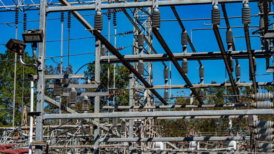 A power substation is seen near Birmingham, Ala. Credit: Lee Hedgepeth/Inside Climate News