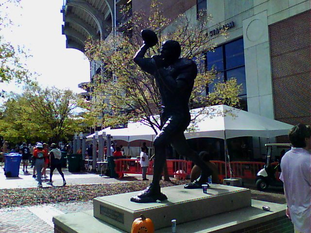 Infrared imagery from outside Auburn’s Jordan-Hare Stadium shows the differences in surface temperatures of different materials. Credit: Courtesy of Brandon Ryan