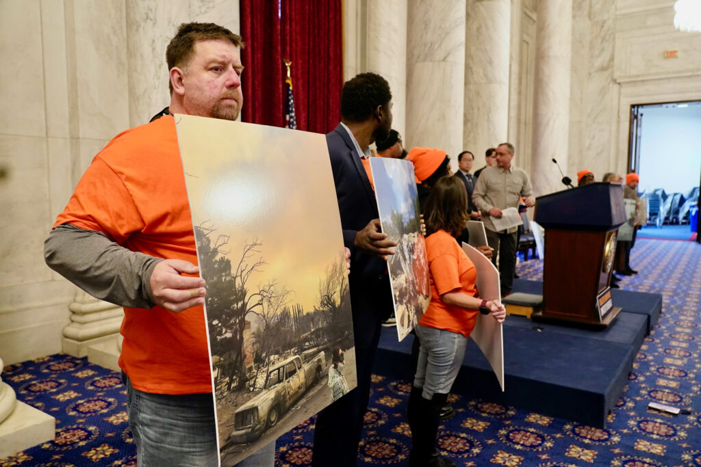 Disaster Survivors Denounce Proposed FEMA Downsizing Disaster Survivors Denounce Proposed FEMA Downsizing