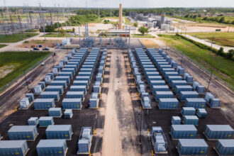 Jupiter Powers battery storage complex in Houston. Credit: Jason Fochtman/Houston Chronicle via Getty Images)