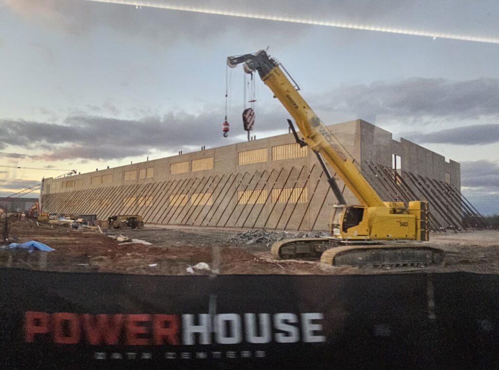 Virginia Regulators Weigh Expanded Use of Data Center’s Polluting Generators Virginia Regulators Weigh Expanded Use of Data Center’s Polluting Generators