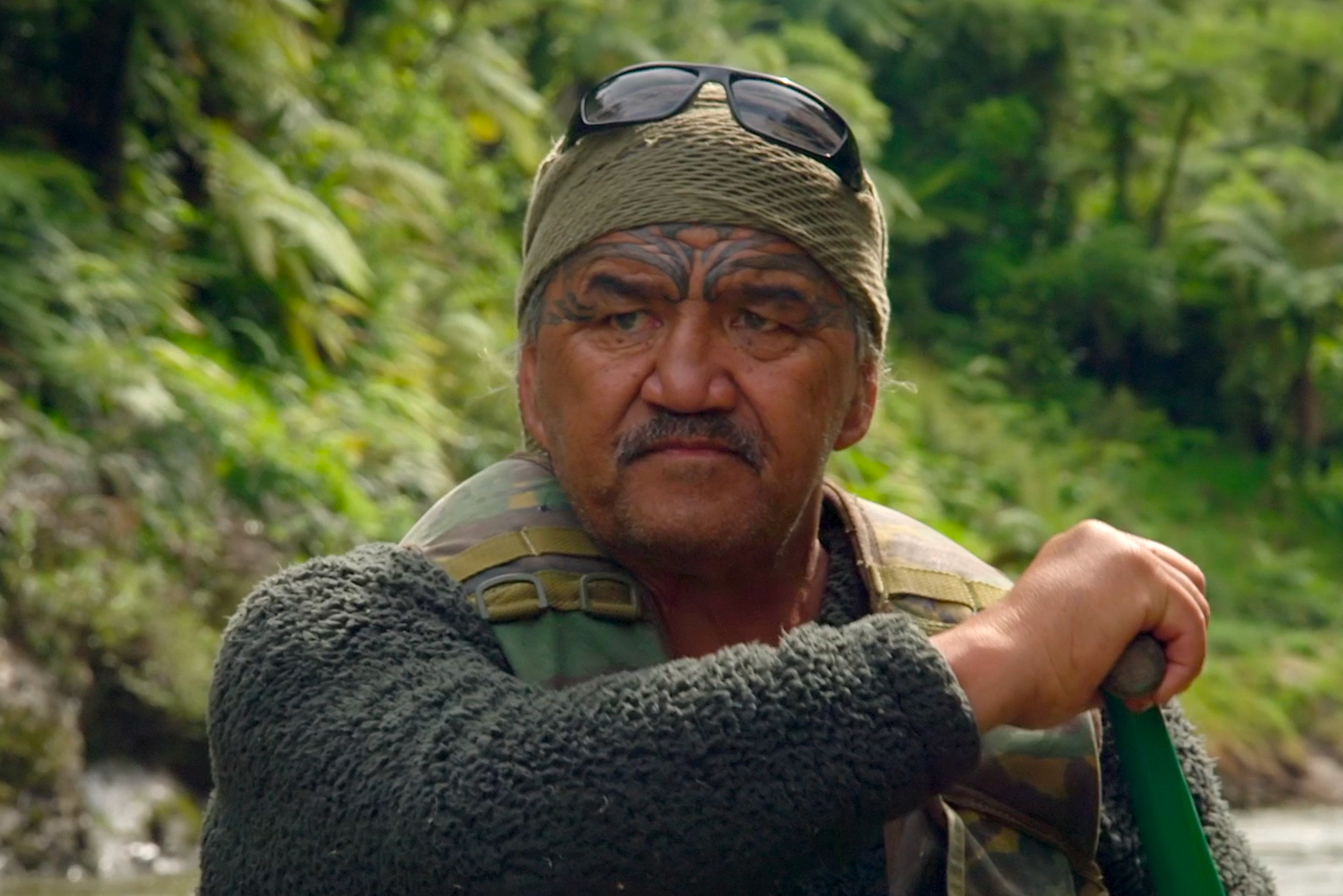 Ned Tapa, a Māori leader, paddles down the Whanganui River in New Zealand. Credit: Richard Sidey