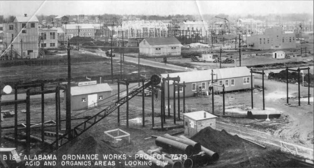 A government photograph of the Alabama Army Ammunition Plant, then known as Alabama Ornance Works.