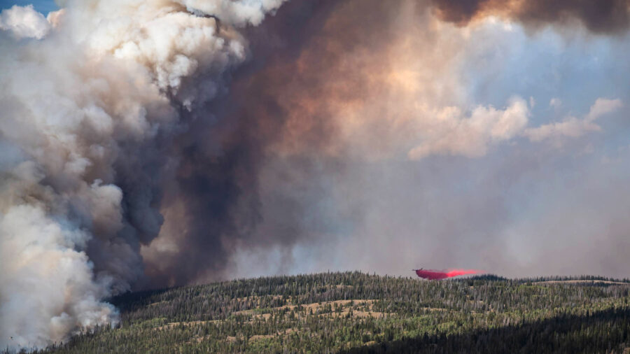 The Dollar Lake Fire broke out near Green River Lakes in the Wind River Mountains in August 2025. Credit: Michael Kodas/Inside Climate News