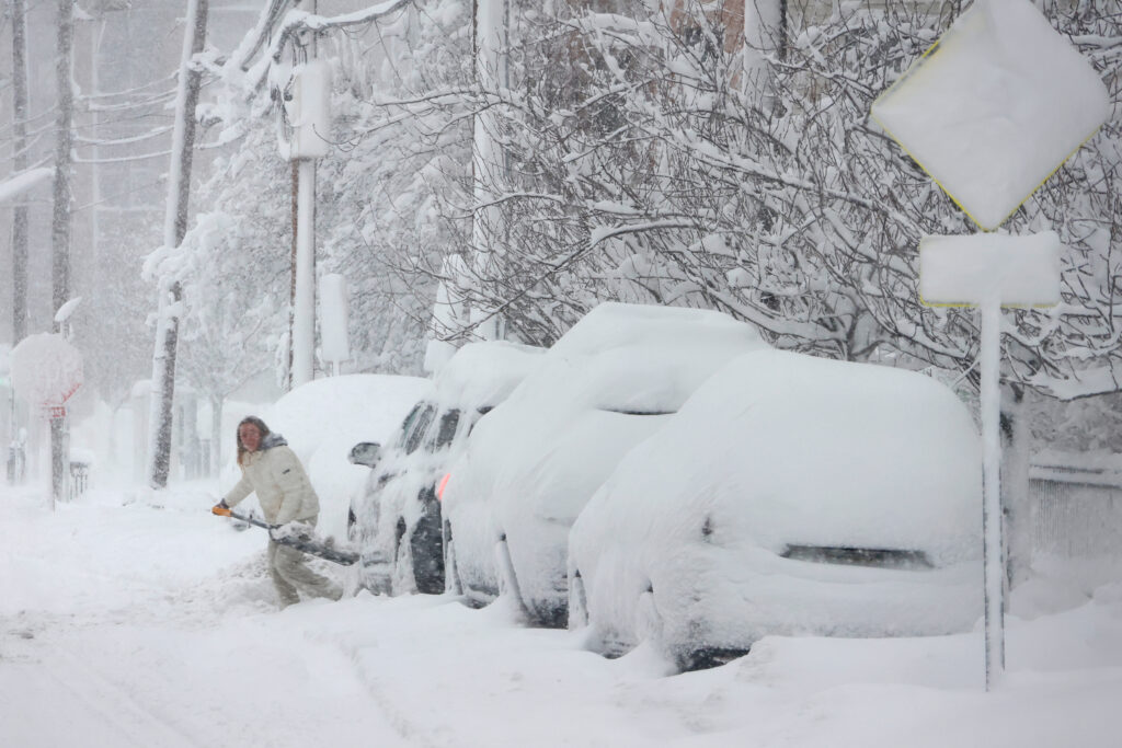 How Snowstorms Can Trigger More Dangerous Flooding in New…