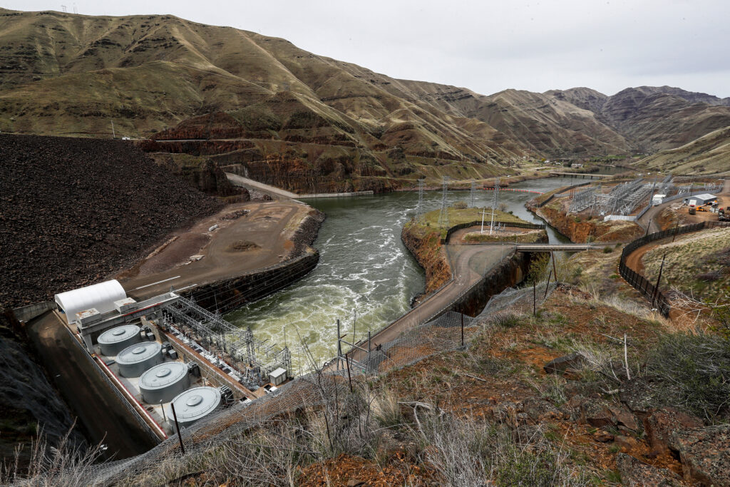 Can Hydropower Ride the Wave of the Energy Boom?