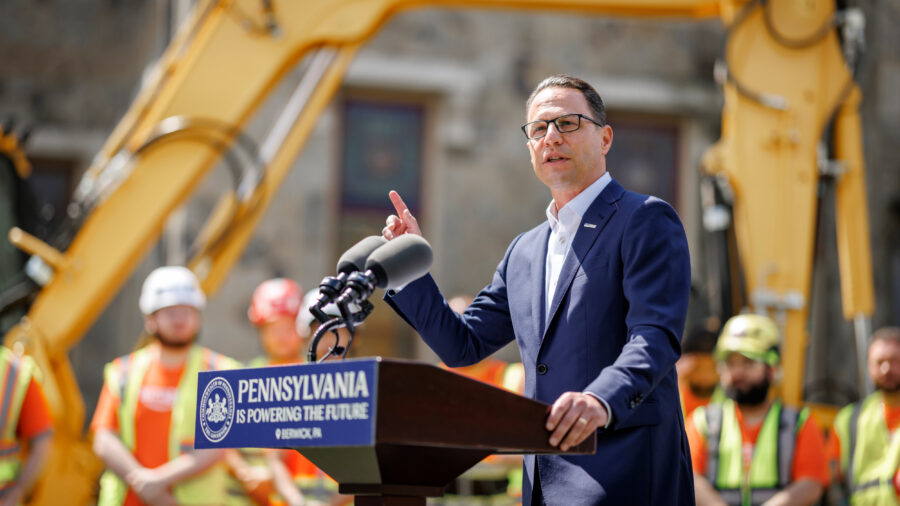 Gov. Josh Shapiro announces Amazon’s plan to invest $20 billion in artificial intelligence campuses across the state on June 9, 2025. Credit: Commonwealth of Pennsylvania