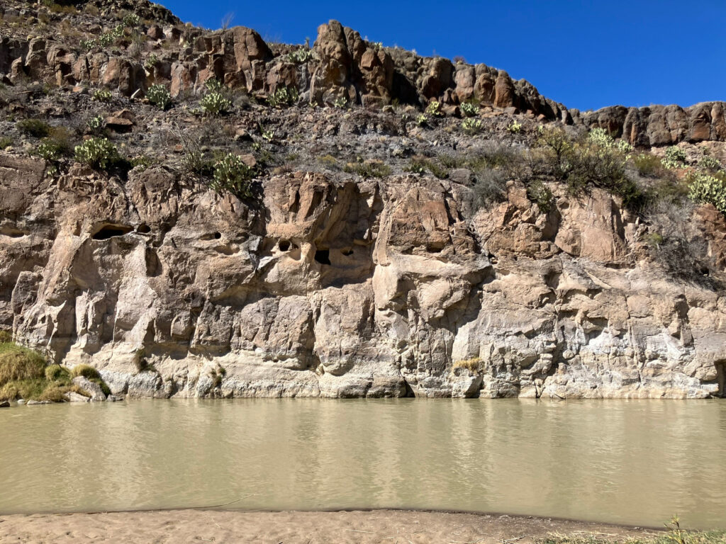 The Rio Grande separates Big Bend Ranch State Park from Mexico. Credit: Martha Pskowski/Inside Climate News