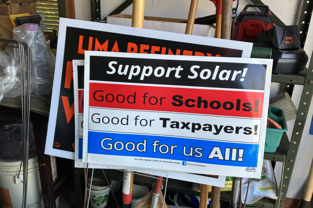 One of the yard signs printed by Allen Auglaize Coalition for Reasonable Energy to encourage support for the Birch Solar project. Credit: Dan Gearino/Inside Climate News