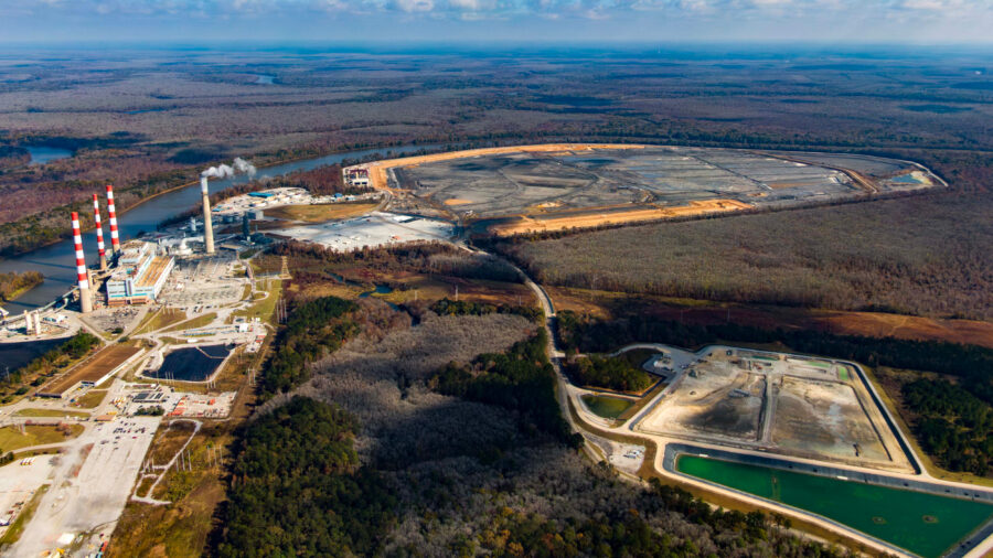 An aerial view of the nearly 600-acre coal ash pond at Alabama Power’s James M. Barry Electric Generating Plant. Credit: Lee Hedgepeth/Inside Climate News