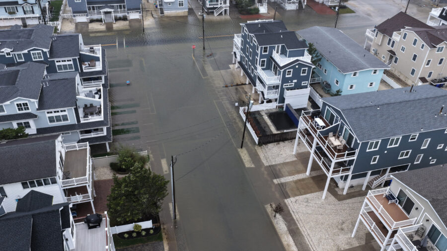 Coastal flooding hits the Jersey Shore in Avalon on Oct. 12, 2025. Credit: Lokman Vural Elibol/Anadolu via Getty Images