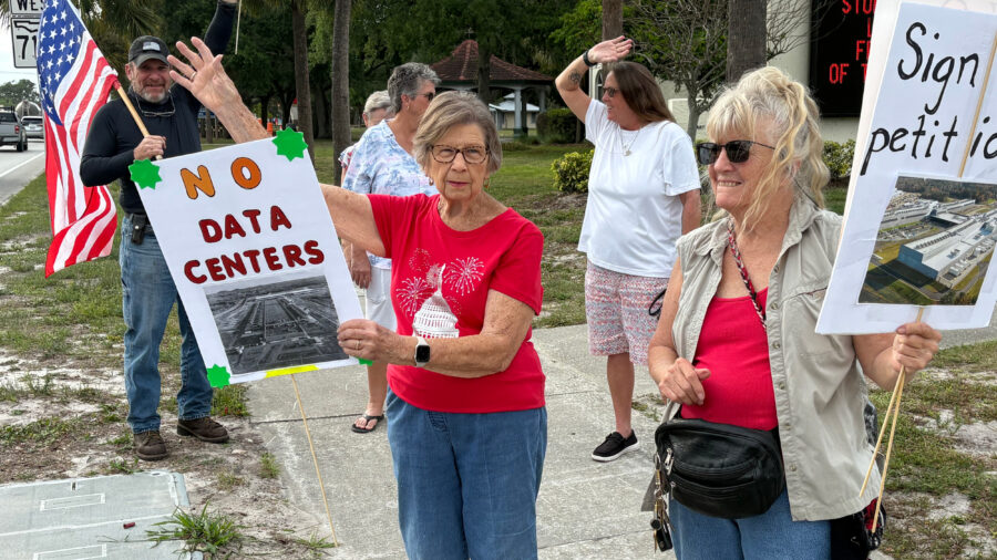 Many Indiantown residents opposed to data centers express frustration over what they describe as a lack of transparency regarding the proposals. Credit: Amy Green/Inside Climate News