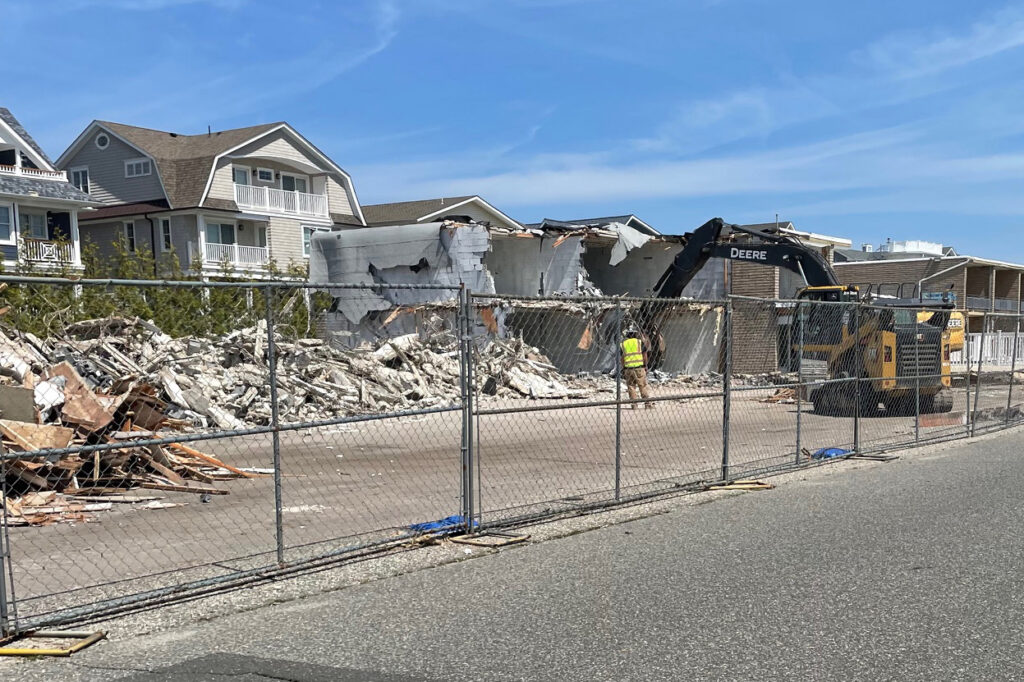 A site is cleared to make way for new homes in Seaside Park, just at the edge of Island Beach State Park. Credit: Emilie Lounsberry/Inside Climate News