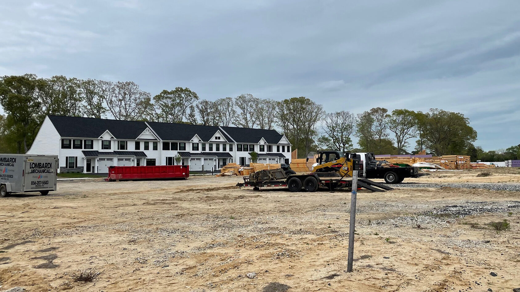 A townhouse development in Somers Point. Credit: Emilie Lounsberry/Inside Climate News