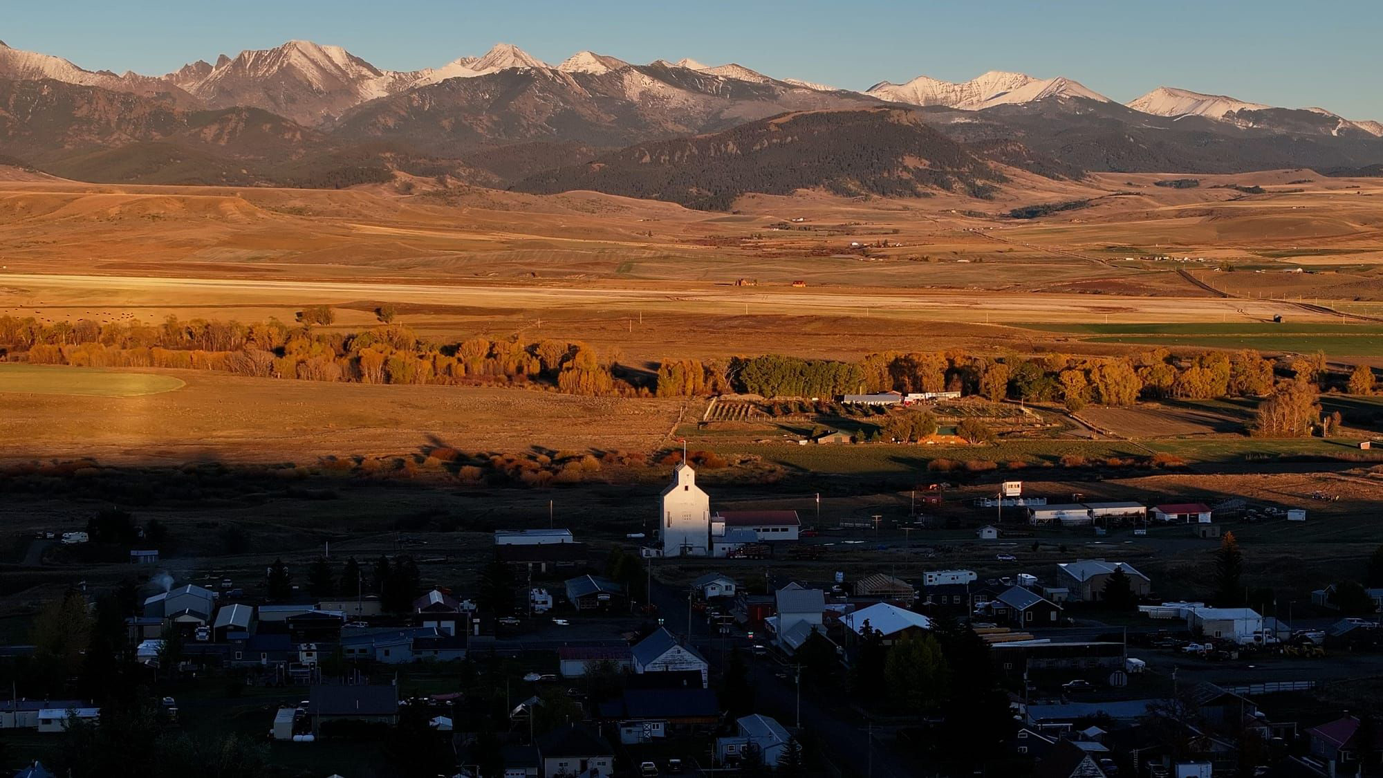 Brad Wilson’s hometown of Wilsall, Mont.—population 203—sits at the foot of the Crazy Mountains. Credit: Evan Simon/Floodlight
