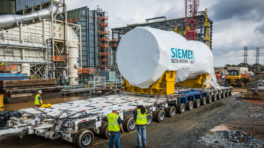 A gas turbine is delivered to Duke Energy’s natural gas-fired power plant in Lincoln County, North Carolina, in 2019. Credit: Duke Energy
