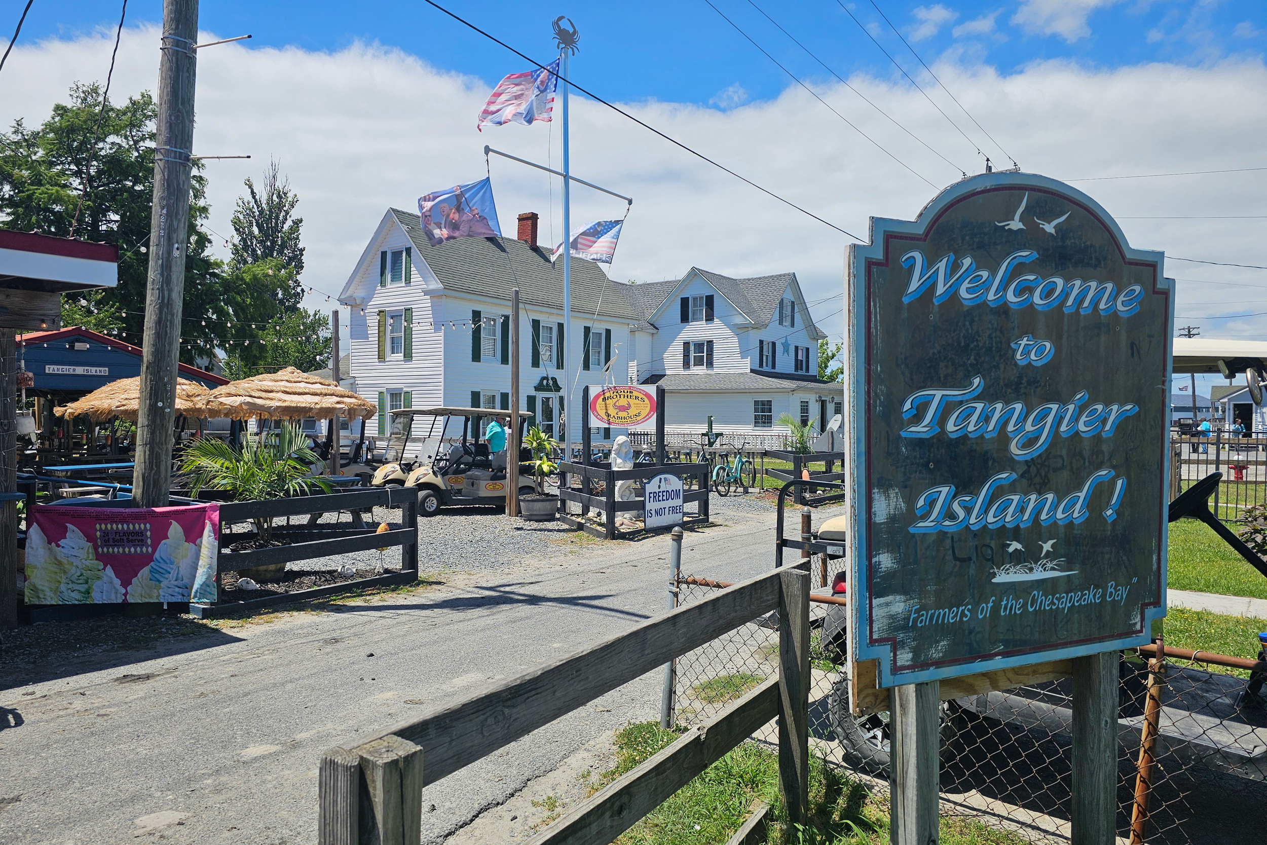 A welcome sign on Tangier Island. Credit: Charles Paullin/Inside Climate News