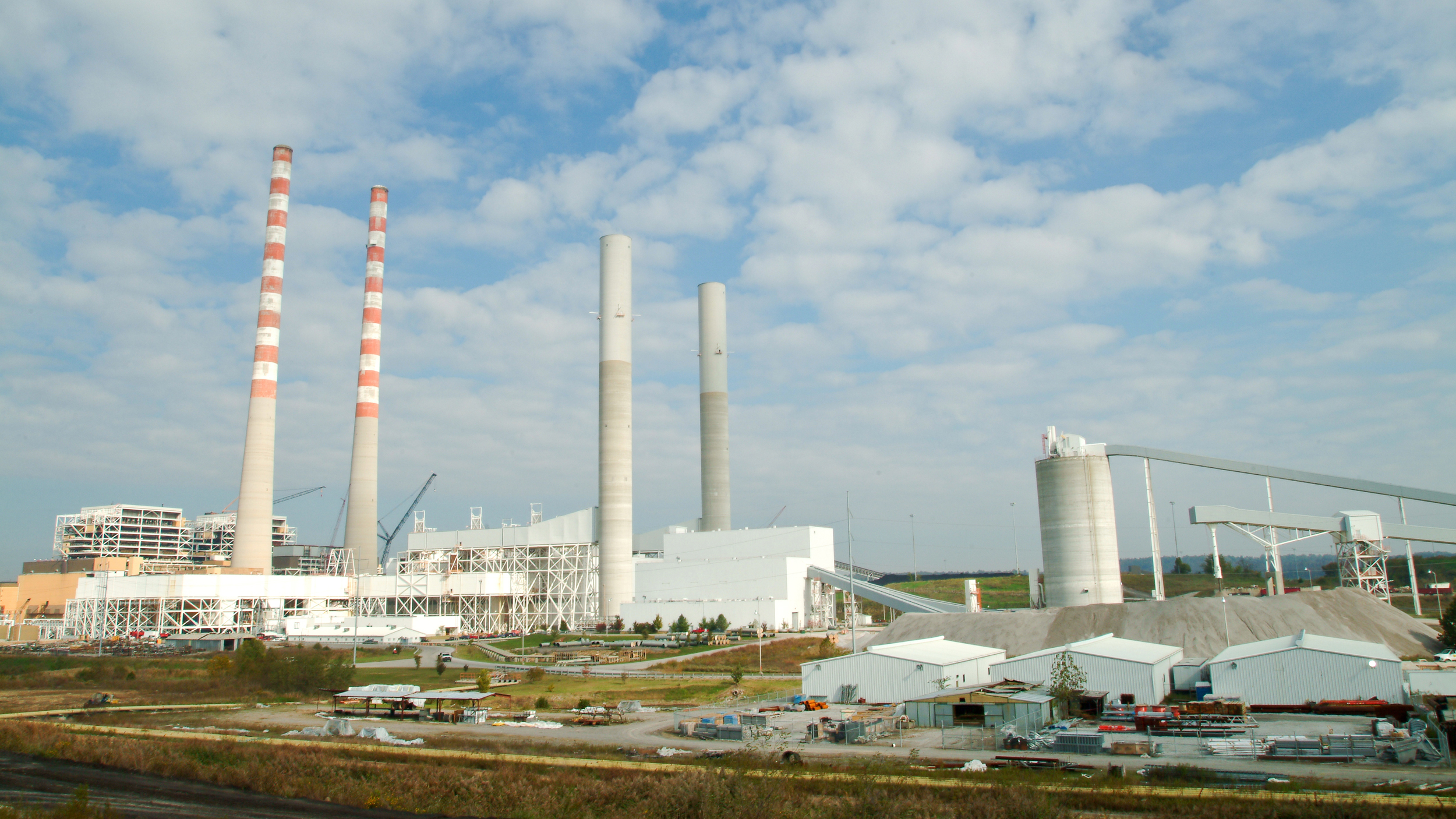 The Cumberland Fossil Plant in Tennessee was scheduled to close in the next few years. Credit: TVA