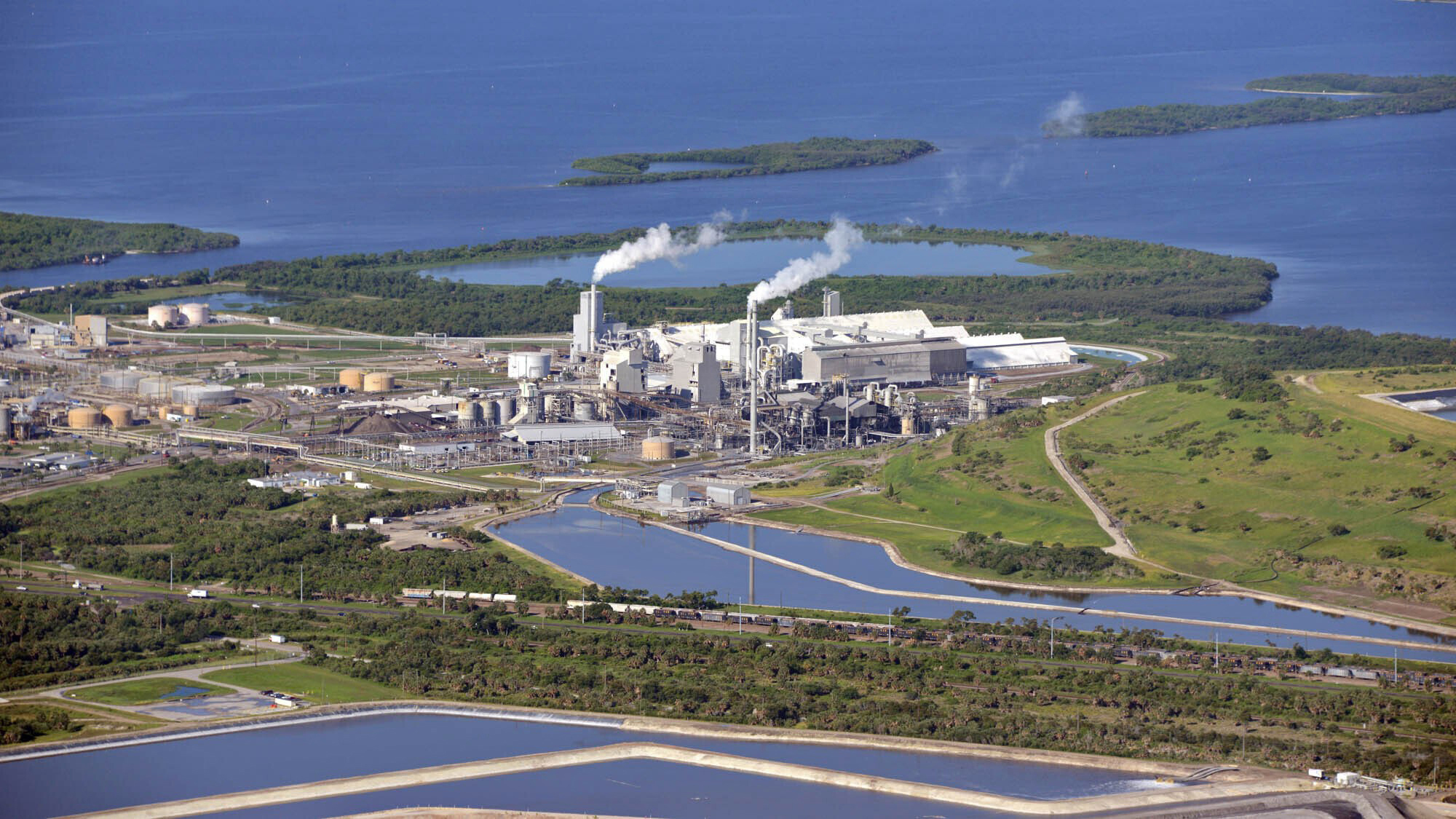 Mosaic’s Riverview manufacturing site outside of Tampa. Credit: The Center for Land Use Interpretation