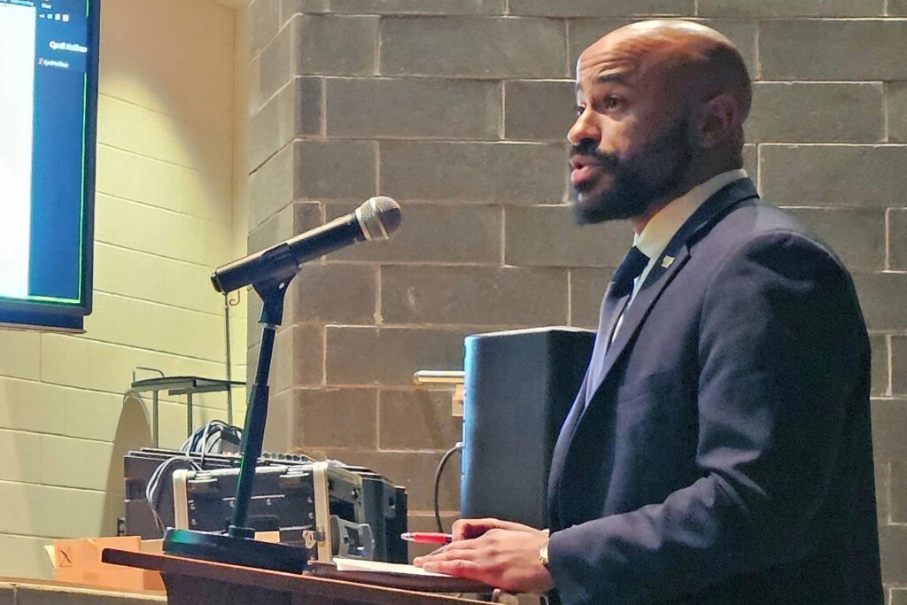 Josephus Allmond, chief energy officer for Virginia, speaks during a public hearing on a proposed gas plant in Fluvanna County when he was with the Southern Environmental Law Center. Credit: Charles Paullin/Inside Climate News