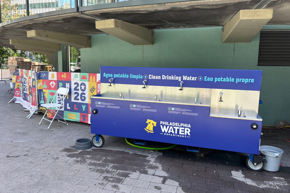 A temporary water station in Philadelphia’s Love Park. Credit: Nina Sablan/Inside Climate News