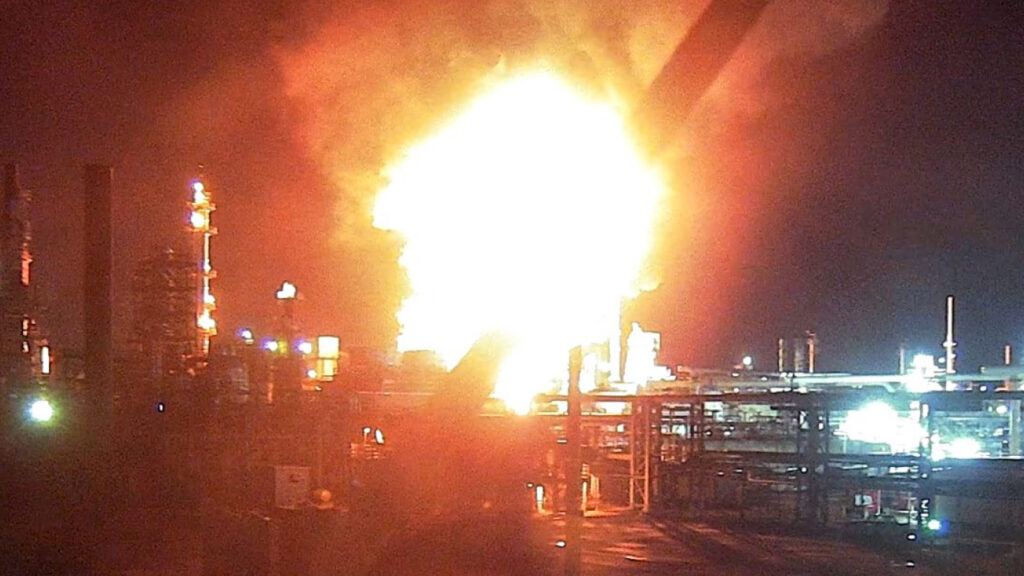 Surveillance footage of the furnace fire at the Marathon Martinez Renewable Fuels refinery in 2023. Credit: Marathon via U.S. Chemical Safety and Hazard Investigation Board