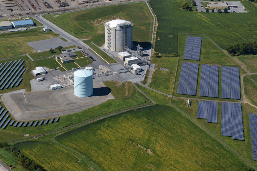 Solar panels surround a liquefied natural gas storage facility in Berks County, Pennsylvania, in 2013. Credit: Ryan McFadden/MediaNews Group/Reading Eagle via Getty Images