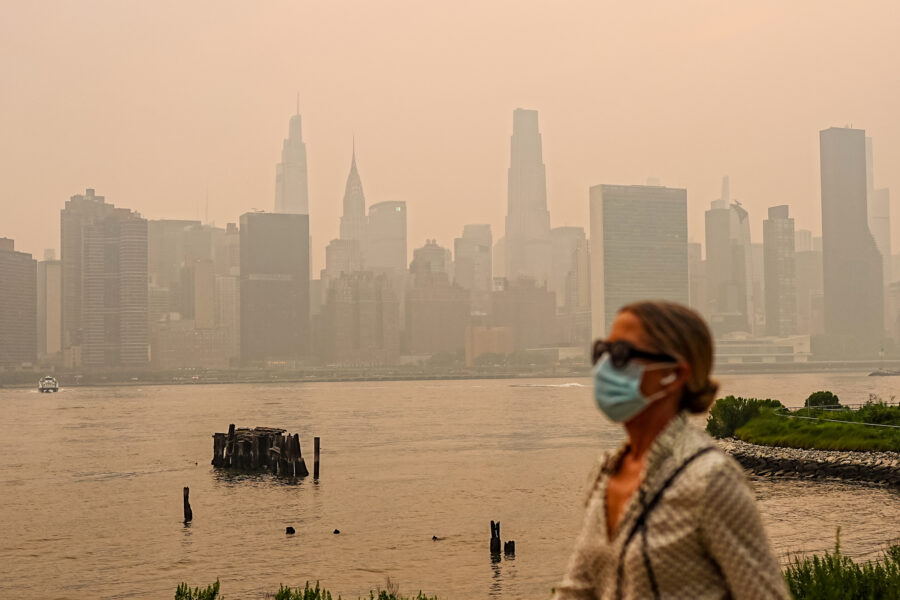 Wildfire smoke engulfs the skyline of New York City on July 16. Credit: Selcuk Acar/Anadolu via Getty Images