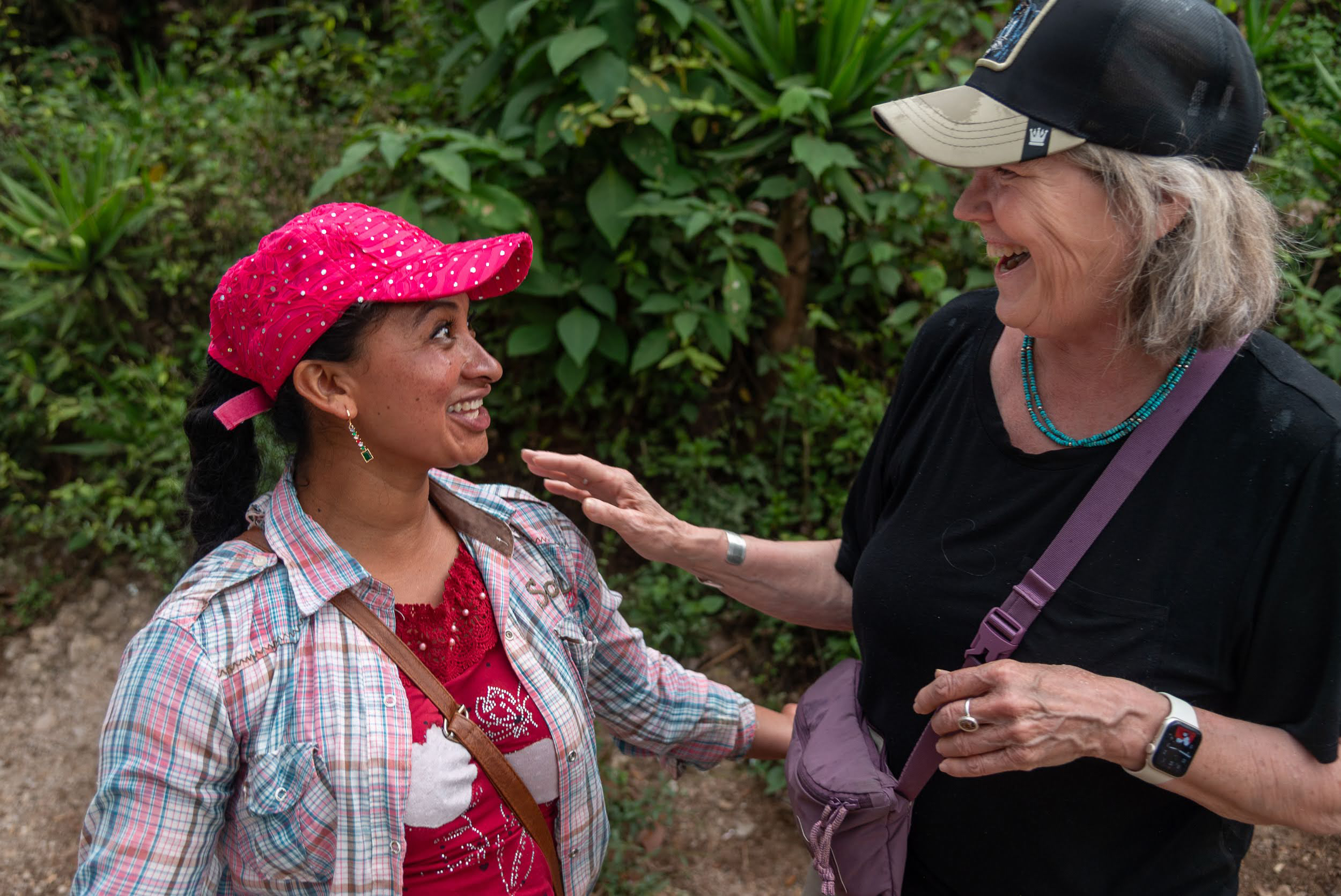 Lisa Thompson (right) catches up with Soila Elizabeth Cruz.
