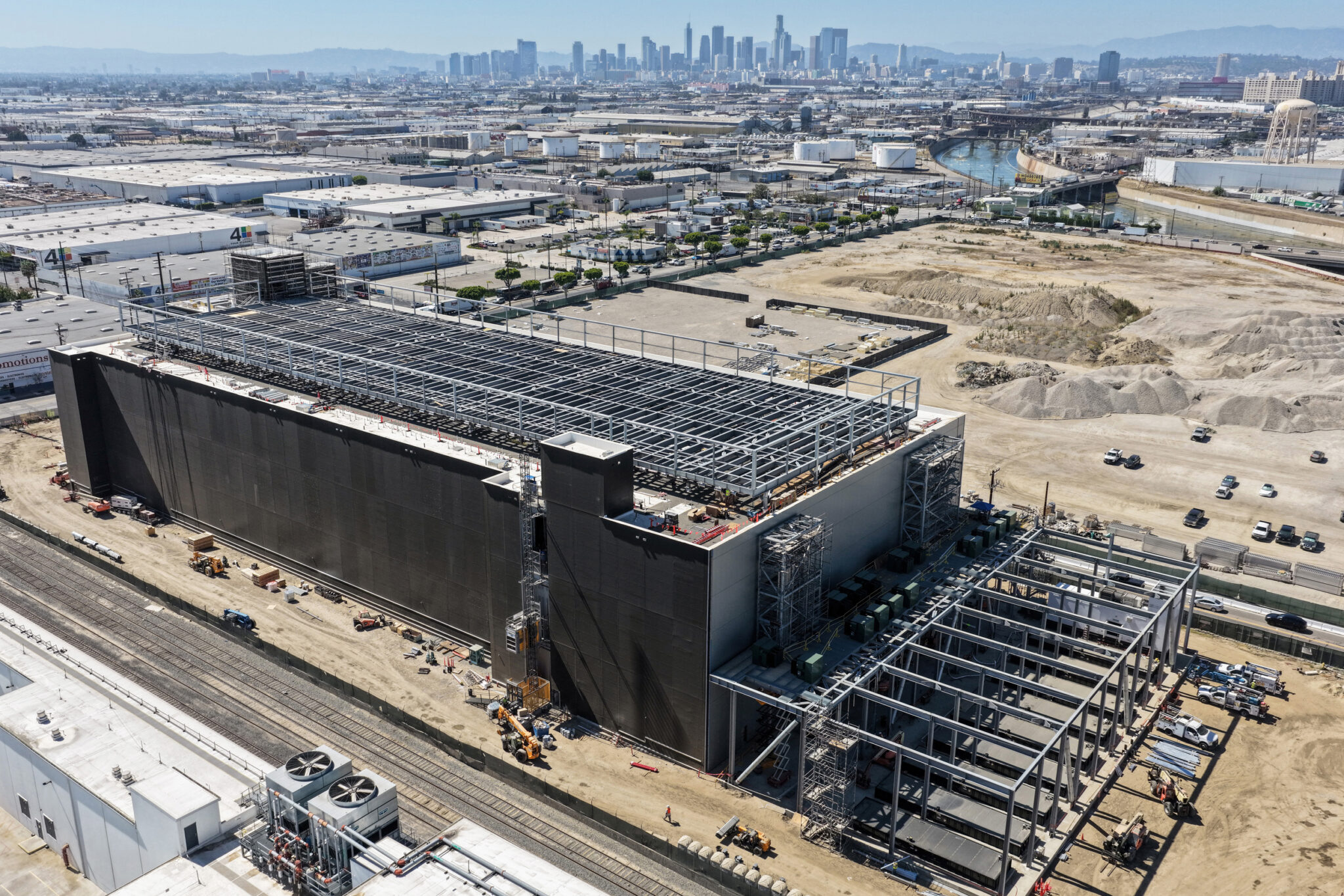 Data Center Boom Brings Health Hazards, Former EPA Officials Warn ...