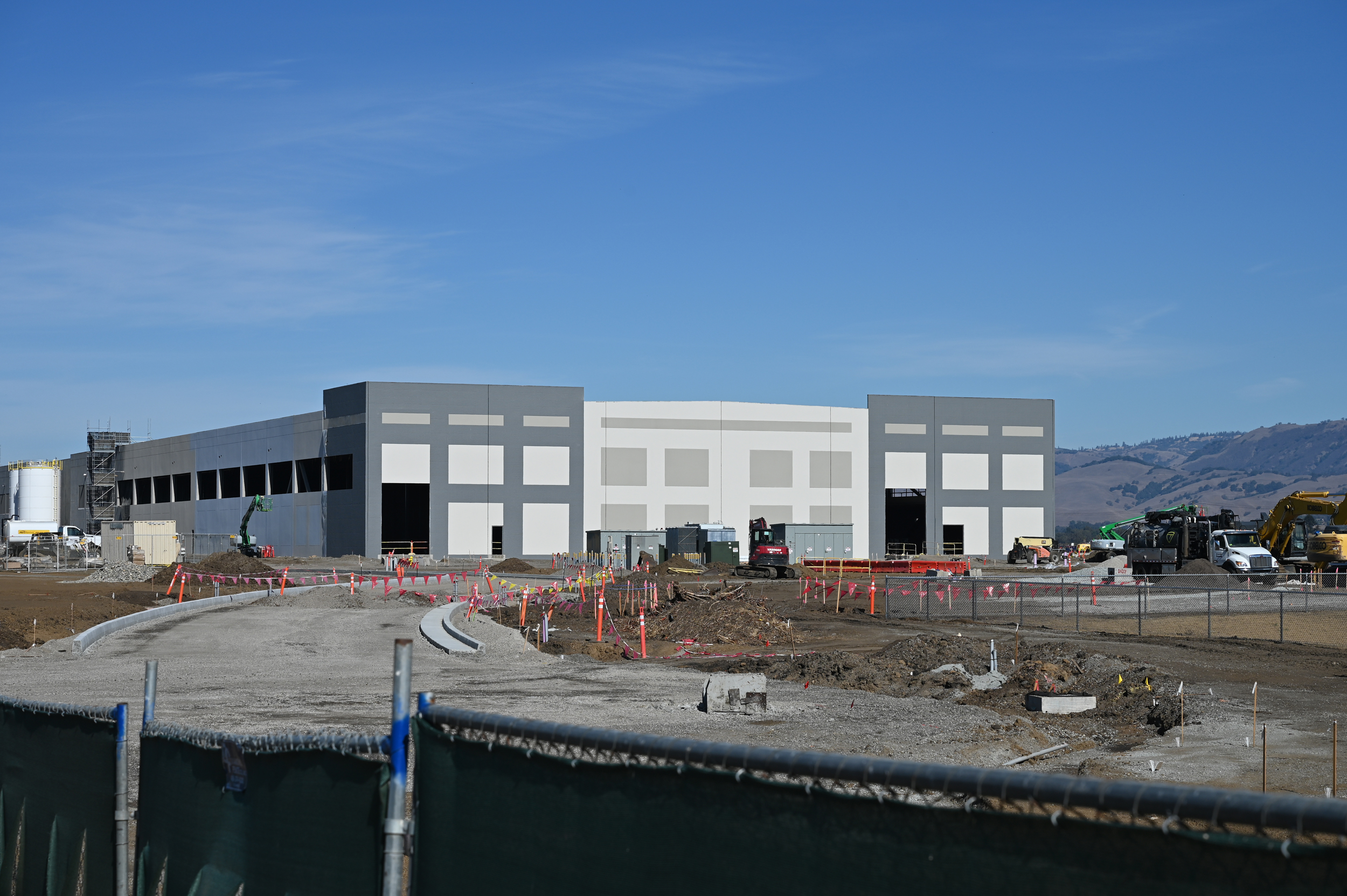 The construction site of an Amazon data center in Gilroy, Calif., on Oct. 25. Credit: Andrej Sokolow/dpa via Getty Images