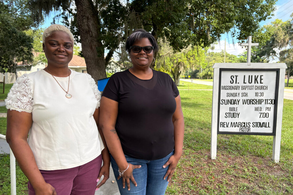 Jennifer (left) and Jessica Paul are twin sisters who grew up in Whitted. Credit: Amy Green/Inside Climate News