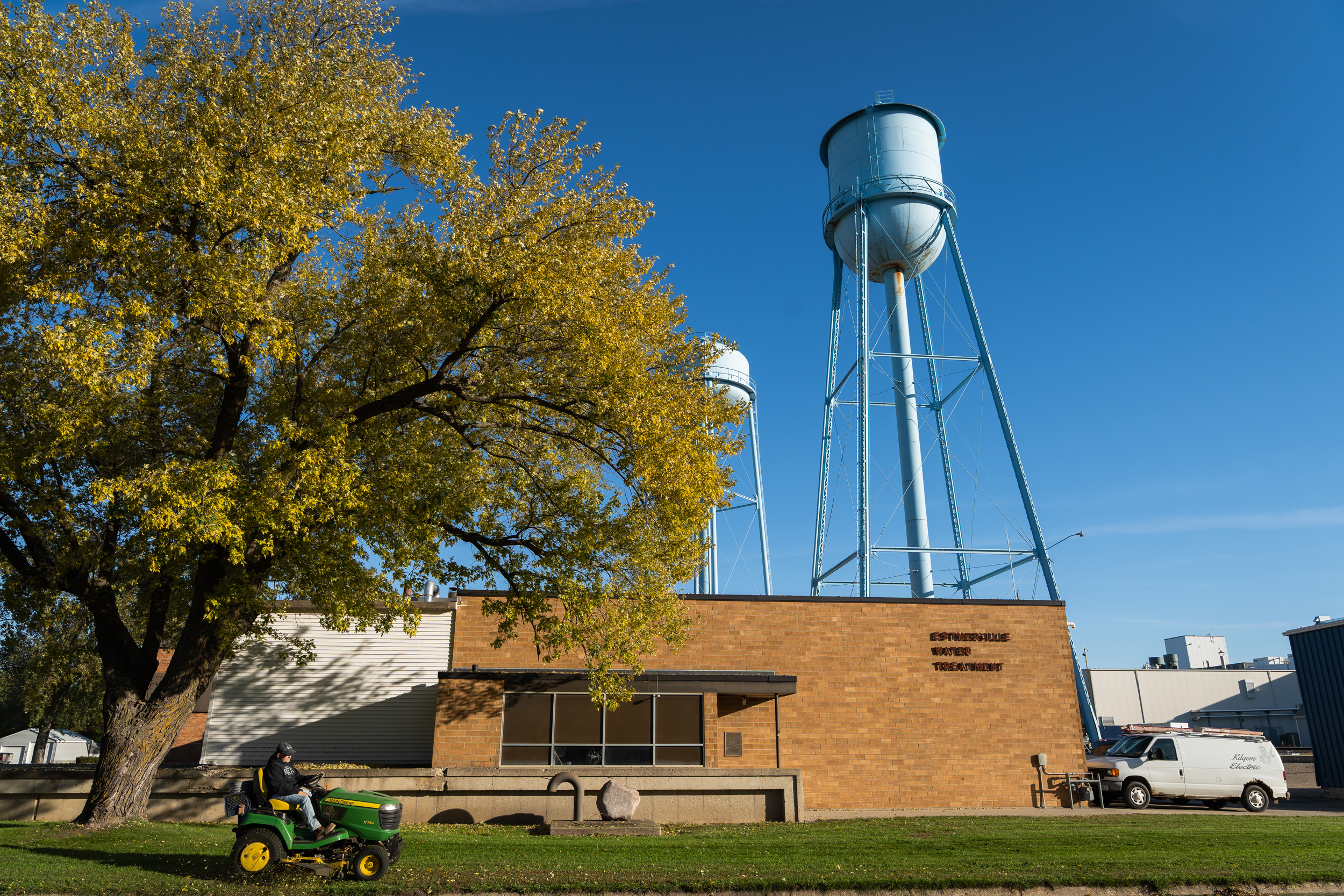The West Branch of the Des Moines River winds through Estherville, but the city gets its municipal drinking water from wells in the Jordan Aquifer.